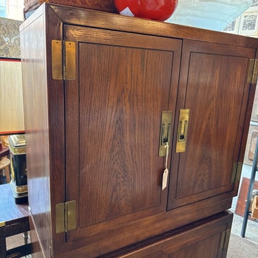 Pair Henredon walnut and brass mounted Campaign cabinets