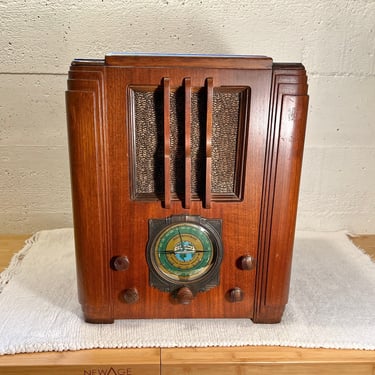 1935 Silvertone 3 Band +MP3 Tombstone Radio, Elec Restored, Model 1955 