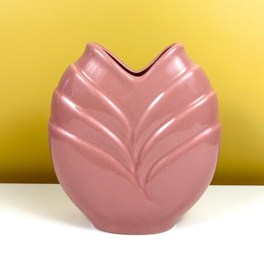 80s Mauve Petal Vase 