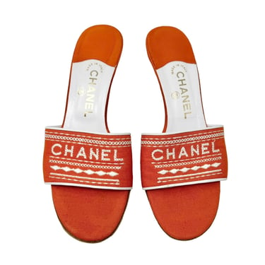 Chanel Orange Logo Kitten Heels