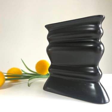 Vintage Umbra Post Modern Black Triangular Vase, Designed by Matt Carr 
