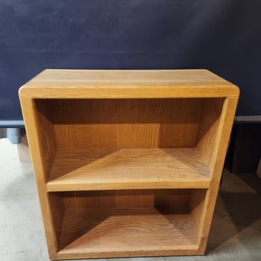 Simple Oak Shelf 33.25" x 37.25" x 13"