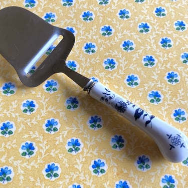 Vintage Cheese Server Knife Blade in Blue White Danube, Asian Blue Willow Scroll design~ charcuterie knife, French Country Table Utensils 