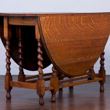 19th Century French Louis XIII Style Tiger Oak Gate Leg Table 