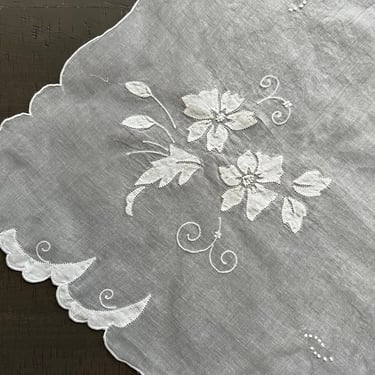 Madeira tablecloth 34" SQ organdy with appliquéd flowers 