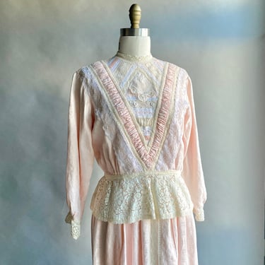 Vintage 1980s Romantic White Linen Set / Pale Pink Lace Blouse and Skirt / 1980s Does the 1800s Outfit / 80s Cottage Core Skirt and Blouse 