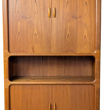 Dyrlund Teak Hutch w Tambour Doors - 0625104