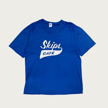 (L) Skips Cafe Tee