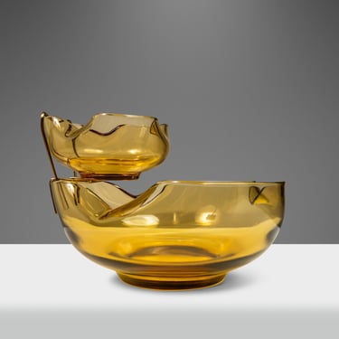 Vintage Mid-Century Modern Hand-Crafted Amber Glass Chips & Dip Serving Bowls, USA, c. 1960's 