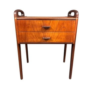 Vintage Danish Mid Century Modern Teak Side Table Attributed to Johannes Andersen 