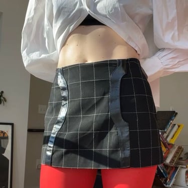 VTG 90s Bebe Contrast Stitch Black Micro Mini Skirt 