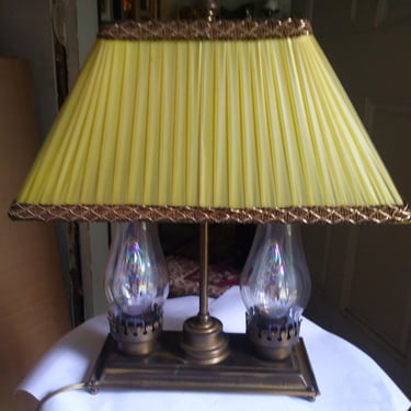 VINTAGE Colonial Double Light Lamp 