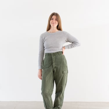 Vintage 28 Waist x 28 Inseam Olive Green Fatigues | Cargo Trousers | Pleated Dutch Army Pants | F512 
