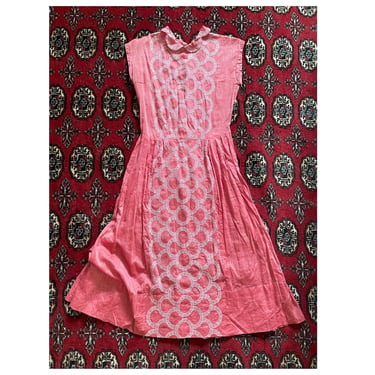 True vintage 1950’s lace appliqué heirloom dress | rosey salmon pink tissue silk, summer tea dress, S/M 