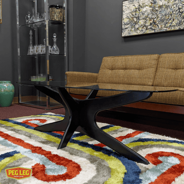 Mid-Century Modern coffee table in the style of Adrian Pearsall