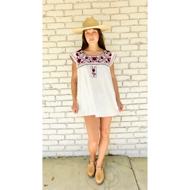 Hand Embroidered Mexican Blouse // vintage cotton boho hippie Mexican embroidered tunic mini sun dress hippy off white // O/S 